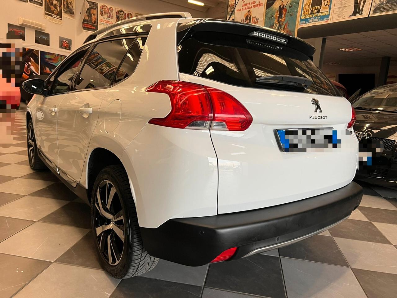 Peugeot 2008 1.6 e-HDi 115 CV Stop&Start Allure