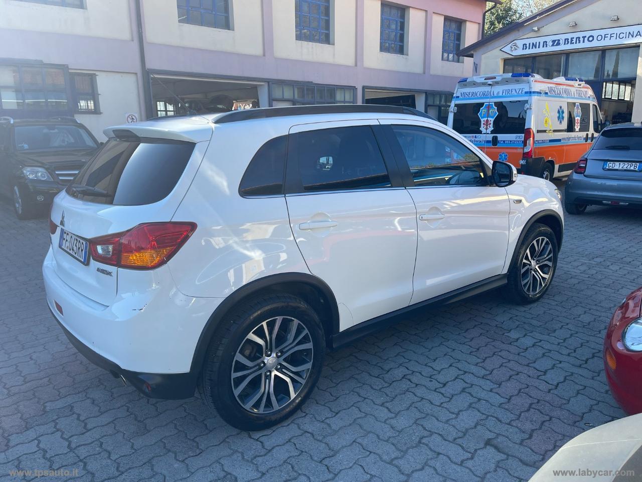 MITSUBISHI ASX 1.6 DI-D 114CV 2WD Instyle Panoramic