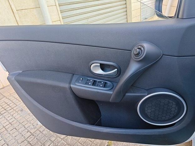 RENAULT Clio 1.5 dCi 5 porte *TETTO APRIBILE*