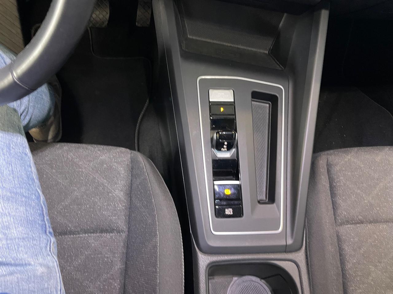 Volkswagen Golf 1.5 eTSI 130 CV EVO ACT DSG Life