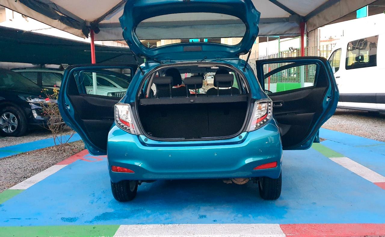 TOYOTA YARIS 1.5 BENZINA/IBRIDA FULL OPTIONAL KM 71 MILA