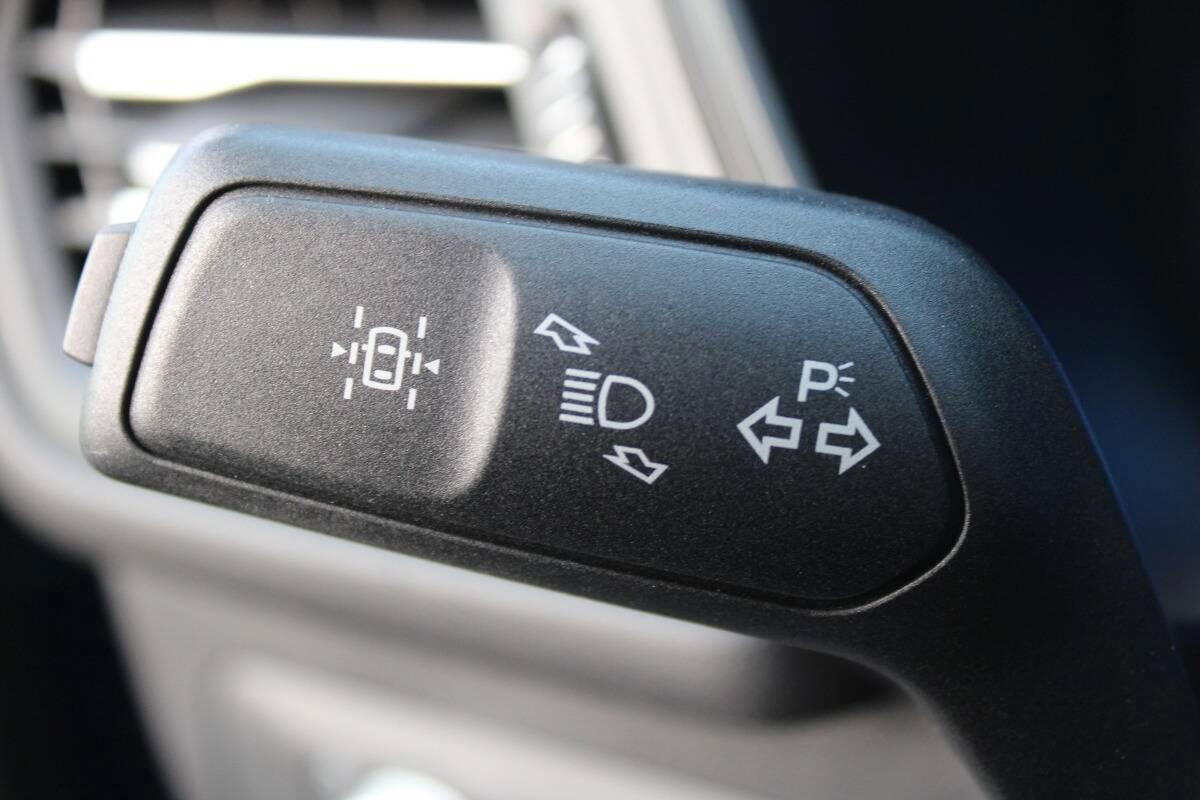 Ford Kuga 2.0 ecoblue ST-Line 2wd 120cv AUTO con CarPlay