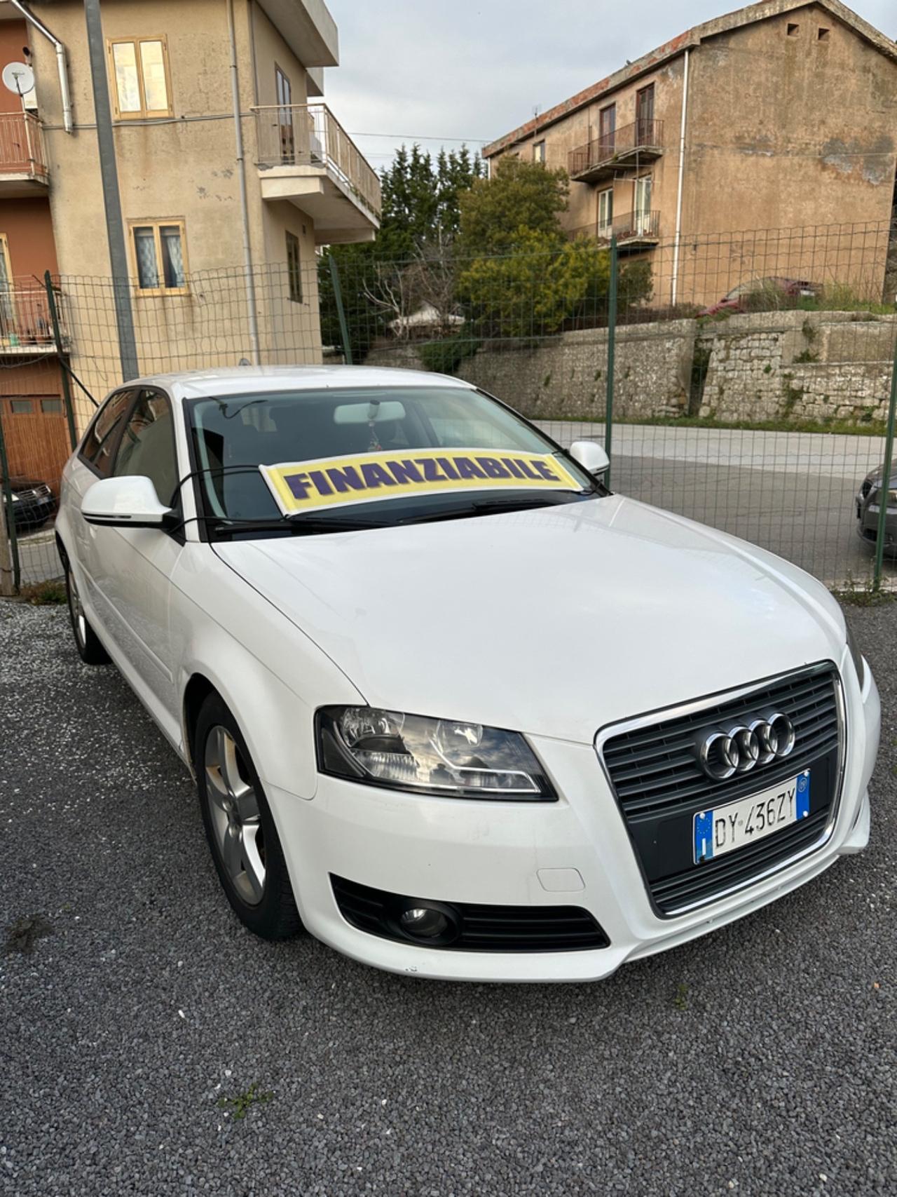 Audi A3 1.6 TDI 105 CV CR Ambition