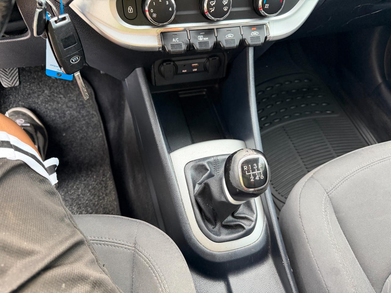 KIA RIO ANNO 2016 1.1 DIESEL 75 CV *GRANDINATA