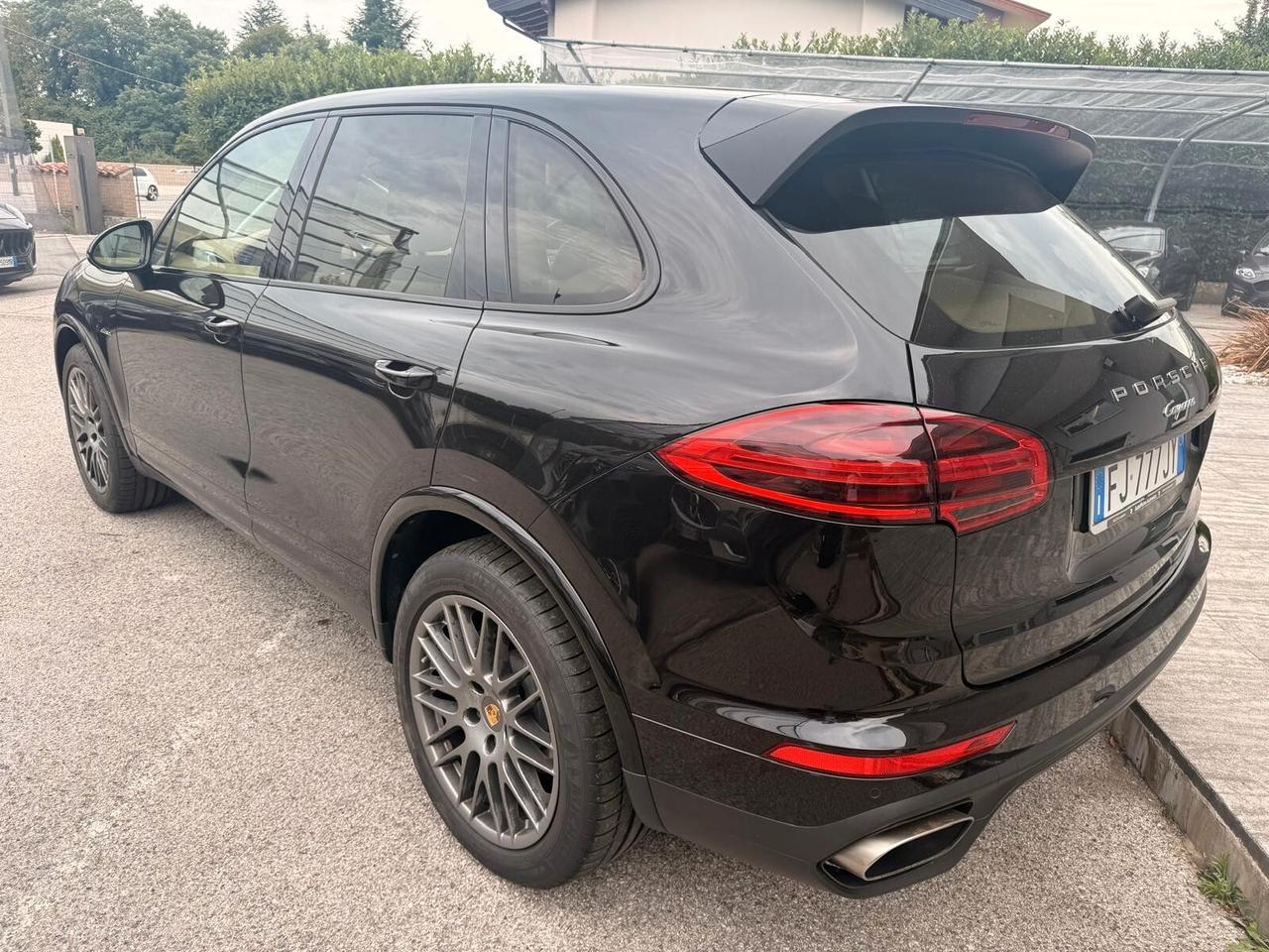 Porsche Cayenne 3.0 Diesel Platinum Edition