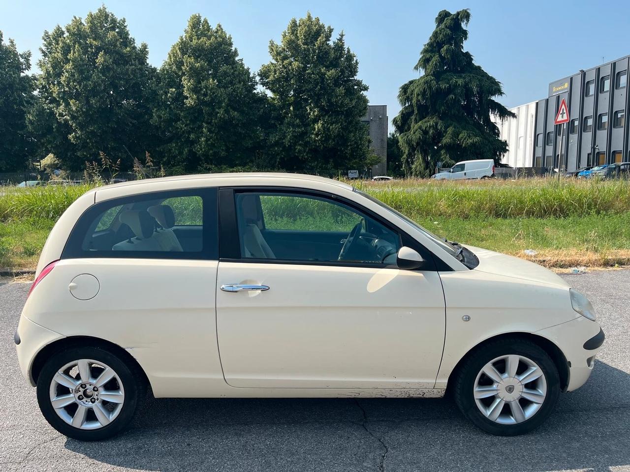 Lancia Ypsilon 1.2
