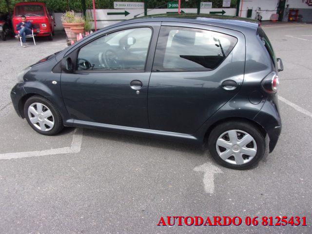 TOYOTA Aygo 1.0 12V VVT-i 5 porte Now Connect