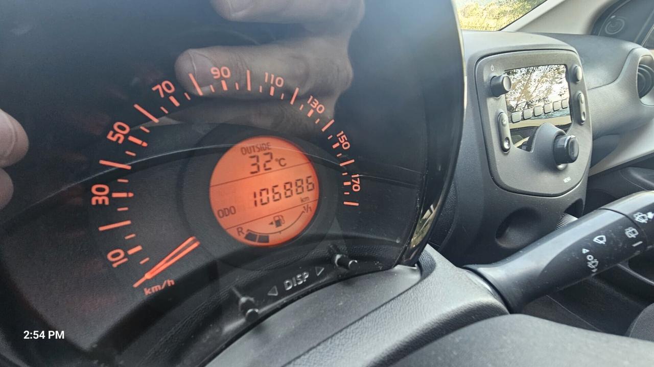 Toyota Aygo 1.0 VVT-i 72 CV 5 porte x-play