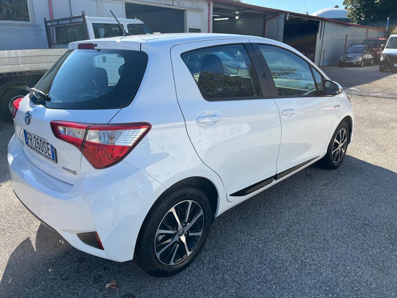 Toyota yaris 5p-1.5 hybrid -c.aut- km 87000-2018