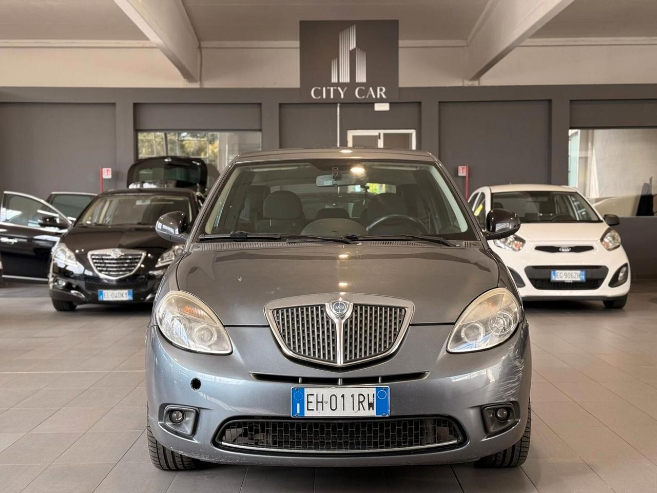 Lancia Ypsilon 1.4 Diva Ecochic GPL