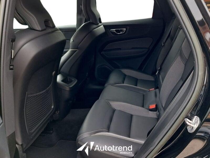 Volvo XC60 B4 197+14 CV AWD Mild Hybrid Diesel Automatico Plus Dark N1 Autocarro