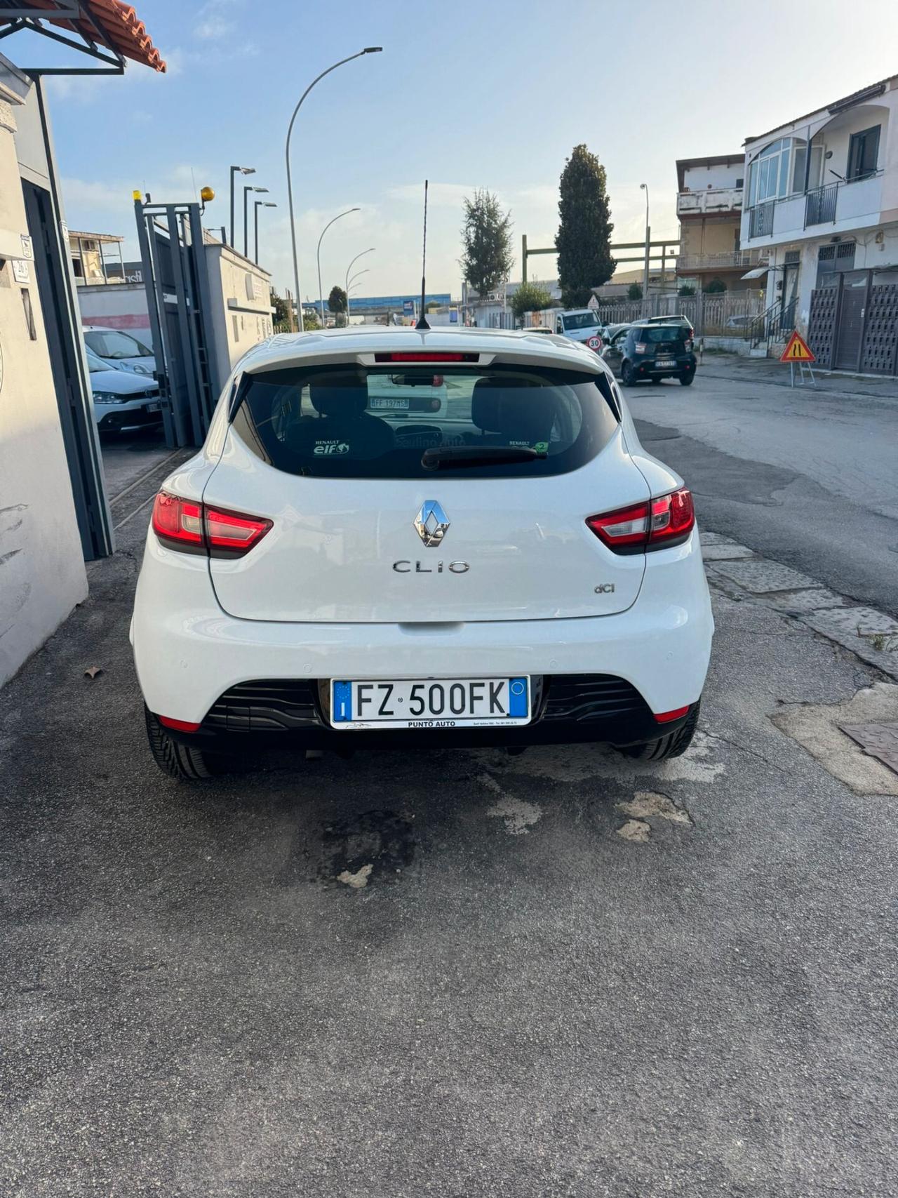 Renault Clio dCi 8V 75 CV Start&Stop 5 porte Energy Duel