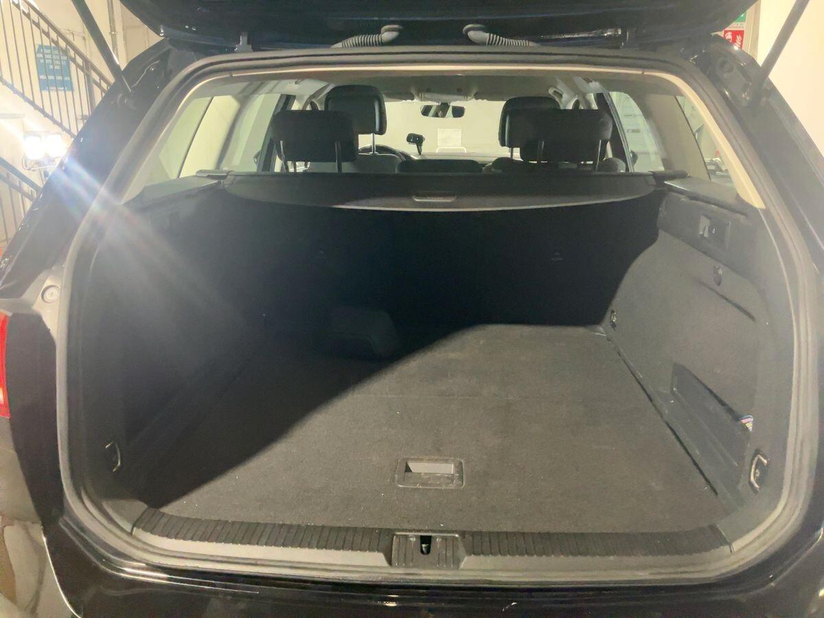 Volkswagen Passat Variant 2.0 TDI DSG Business BlueMotion Tech