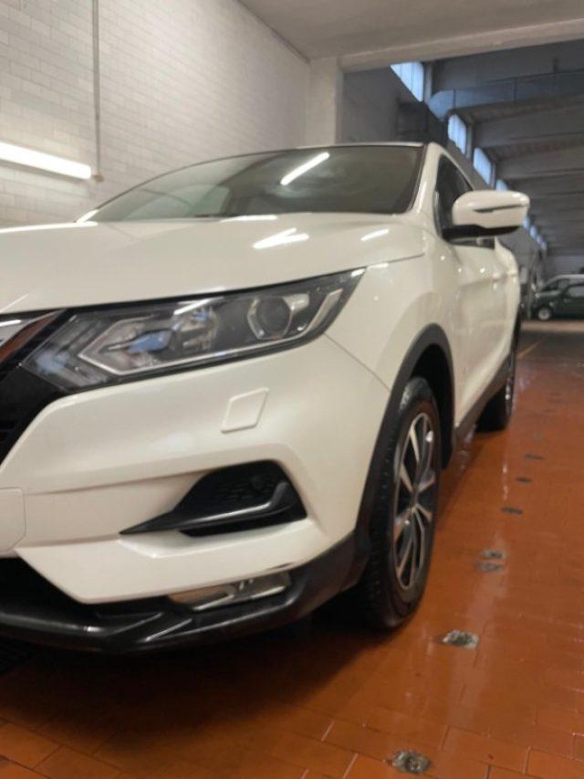 NISSAN Qashqai 1.2 DIG-T N-Connecta