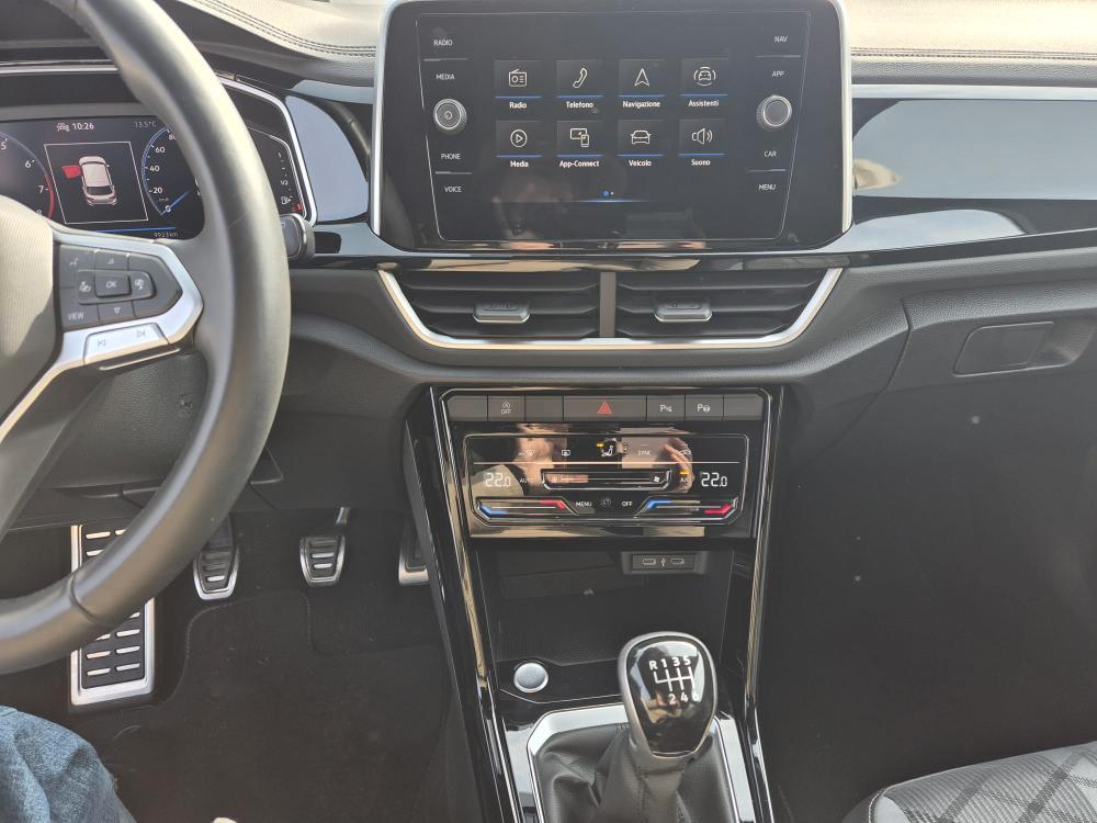 Volkswagen T-Roc 1.0 tsi R-Line 110cv