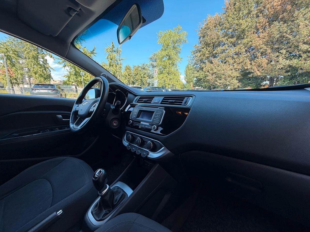 Kia Rio 1.1 CRDi 5p. Cool