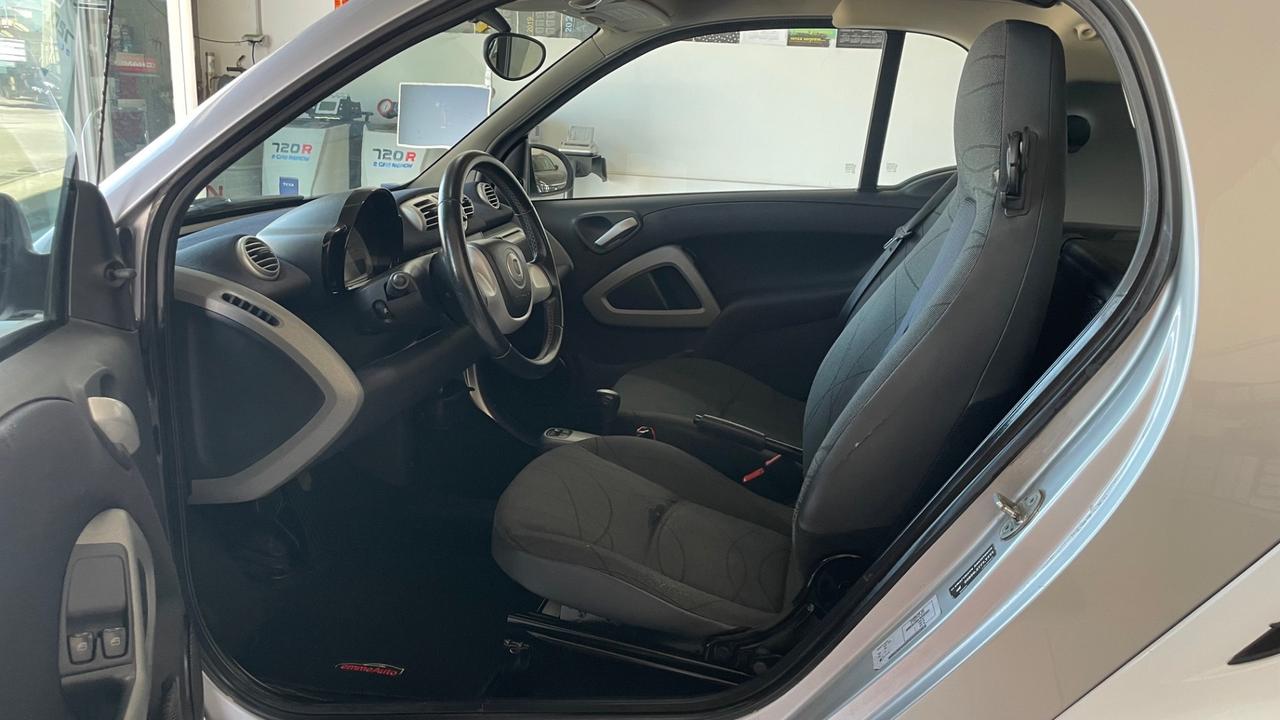 Smart ForTwo 1000 52 kW MHD coupé pure