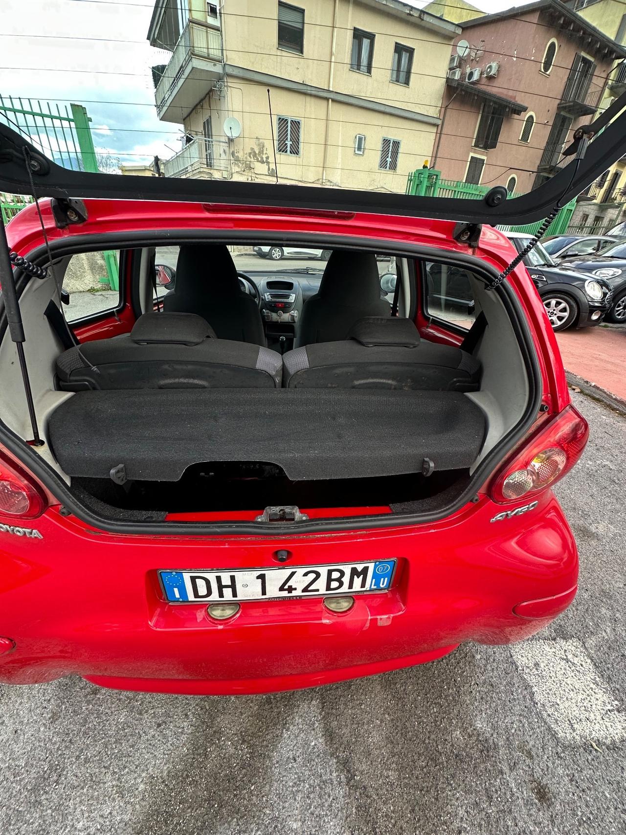 Toyota Aygo 1.0 12V VVT-i 5 porte Sol