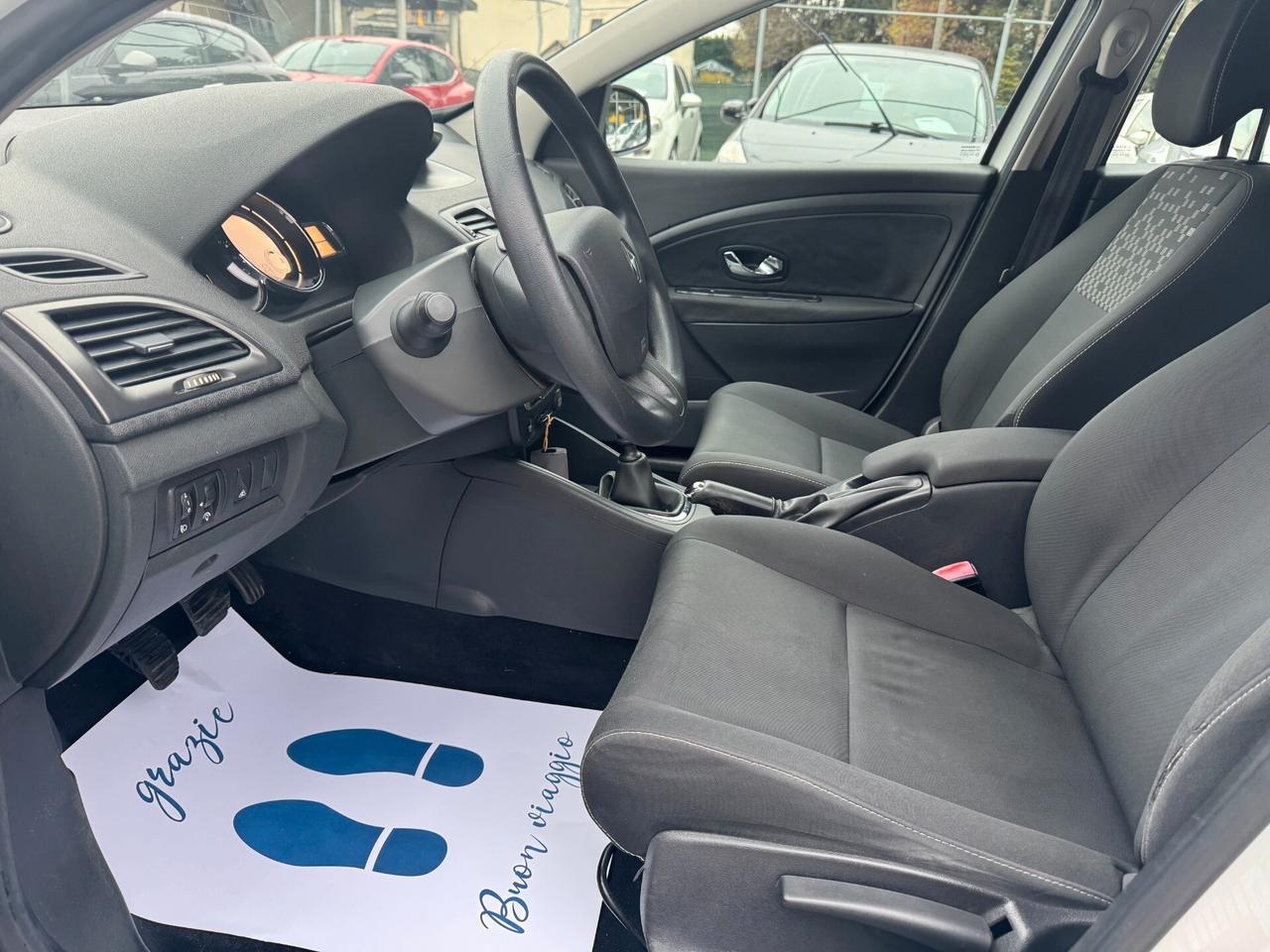 Renault Megane Mégane 1.5 dCi 110CV Wave Autocarro