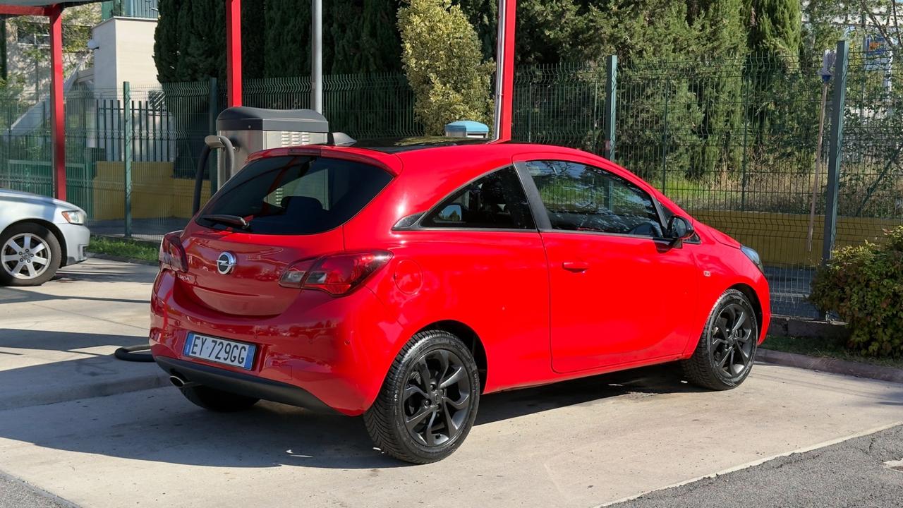 Opel Corsa 1.4 90CV Coupé b-Color 2015