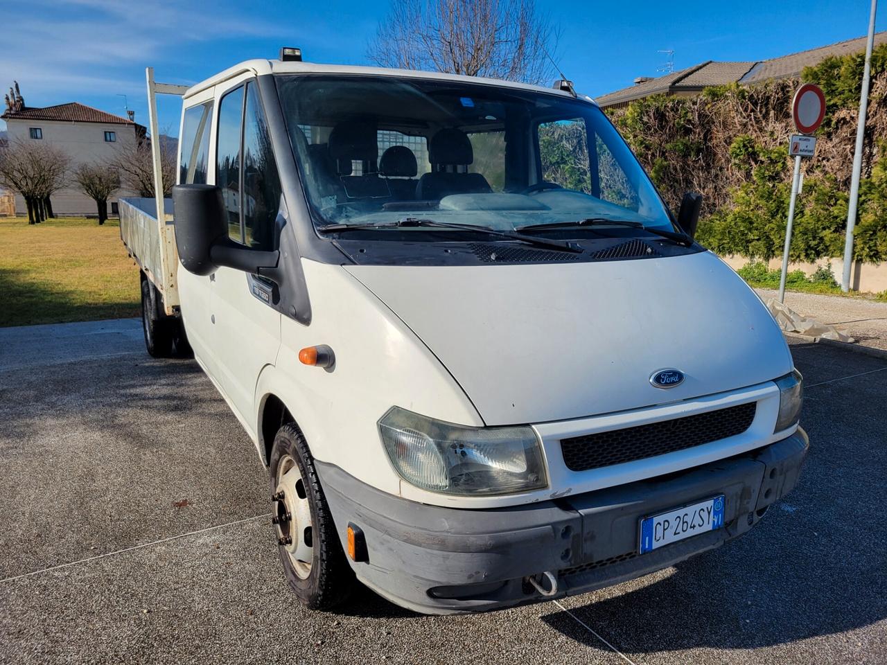 Ford Transit 115 T350 doppia cabina 6 posti