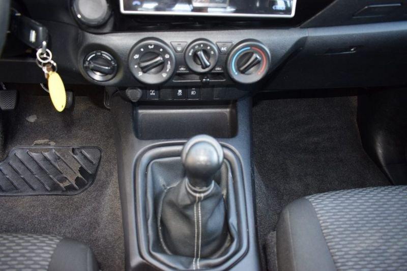 Toyota Hilux 2.4 D-4D 4WD 4 porte Double Cab N1 AUTOCARRO IVA ESPOSTA