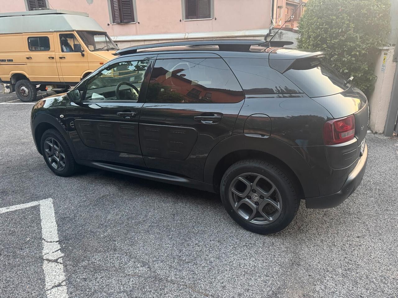 Citroen C4 Cactus BlueHDi Shine
