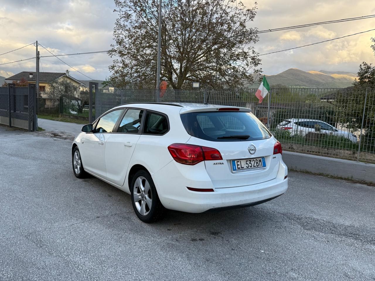 Opel Astra 1.7 CDTI 110CV 5 porte Cosmo