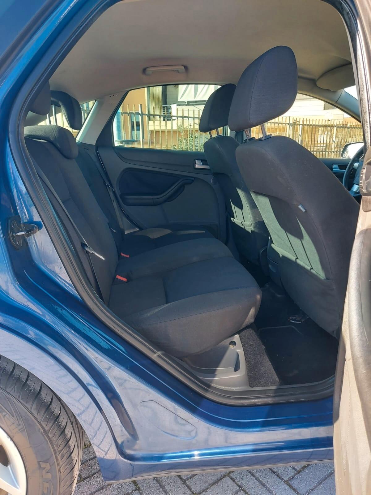 Ford Focus C-Max Focus+ 1.6 TDCi (90CV) 5p.