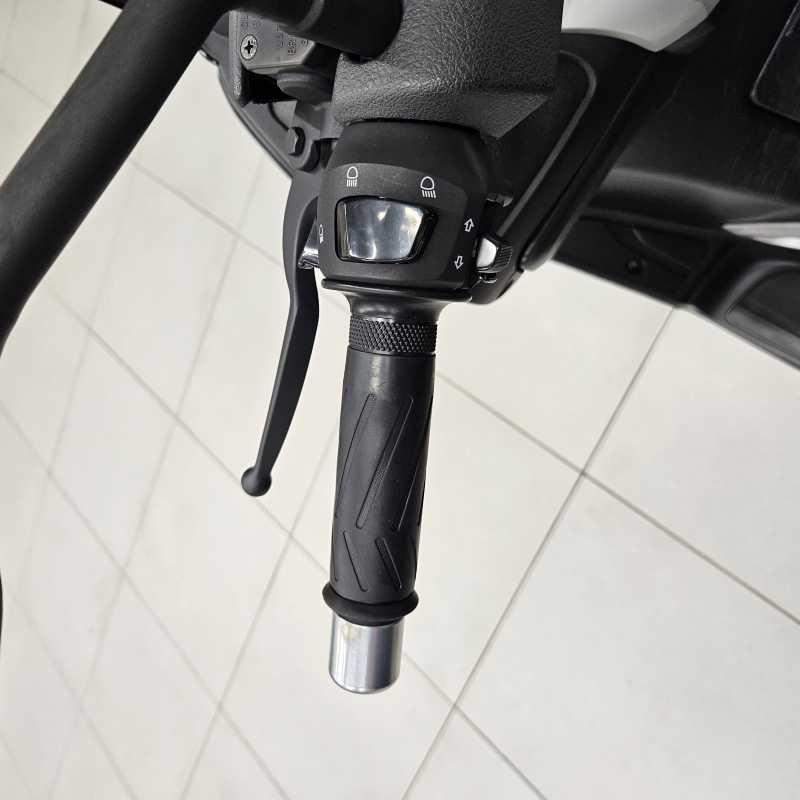 Yamaha X-Max 250 - 2010