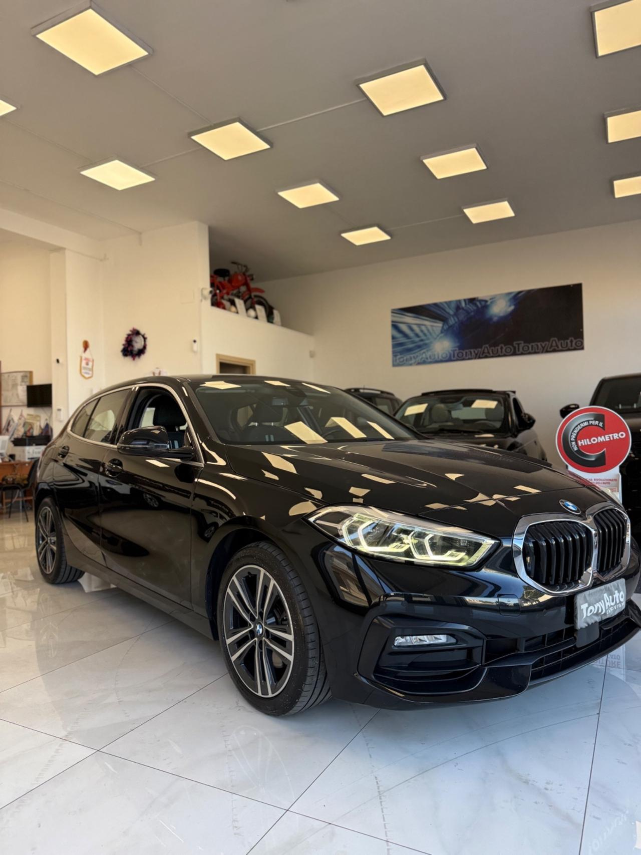 Bmw 118 d SPORT CON APPLE CARPLAY,VIRTUAL COCKPIT,NAVI,FULL LED,AZIENDALE BMW,KM CERTIFICATI