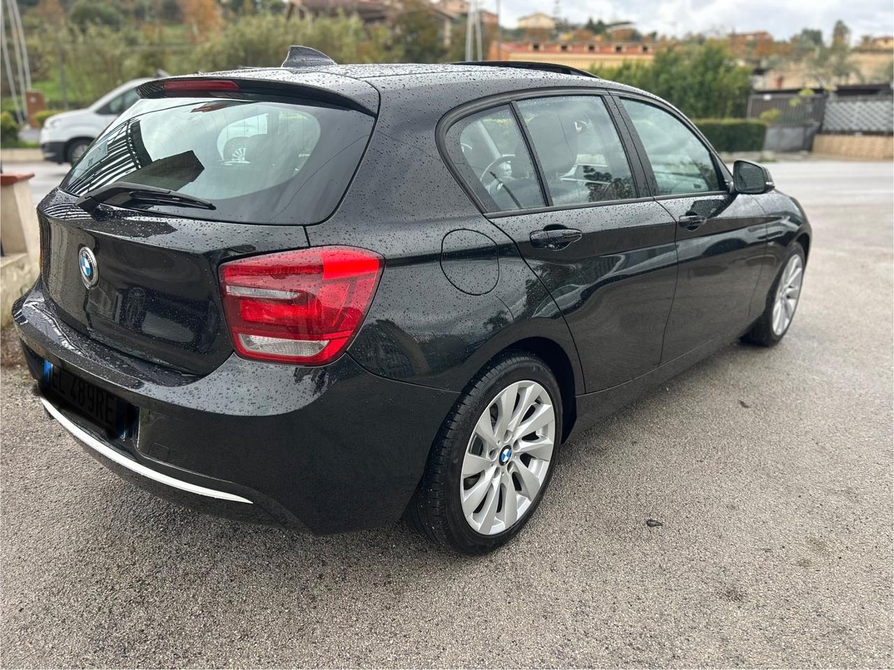 Bmw 118 118d 5p. Urban tetto apribile