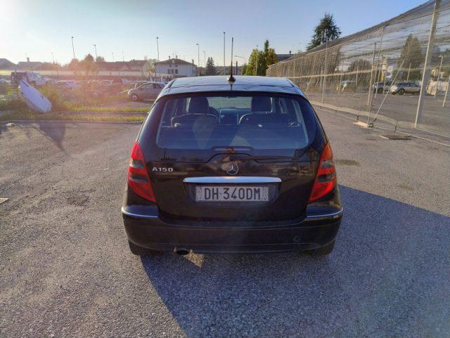 MERCEDES-BENZ A 150 Elegance