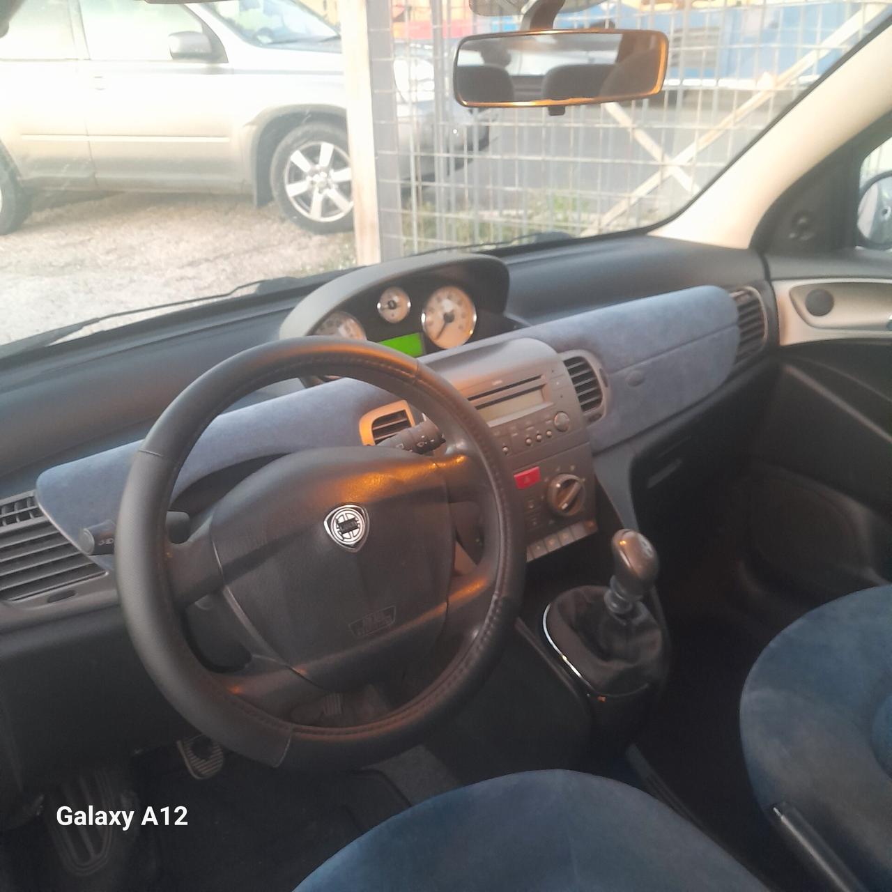 Lancia Ypsilon 1.2 Oro Plus