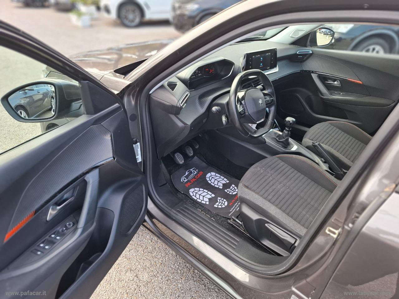 PEUGEOT 2008 BlueHDi 110 S&S Active