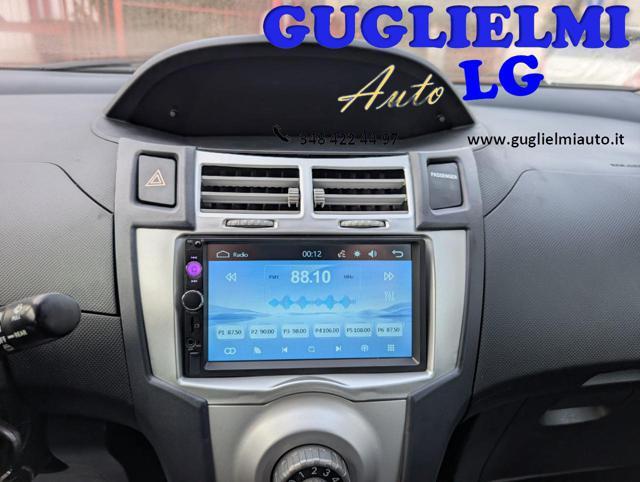 TOYOTA Yaris 1.3 5 porte Sol