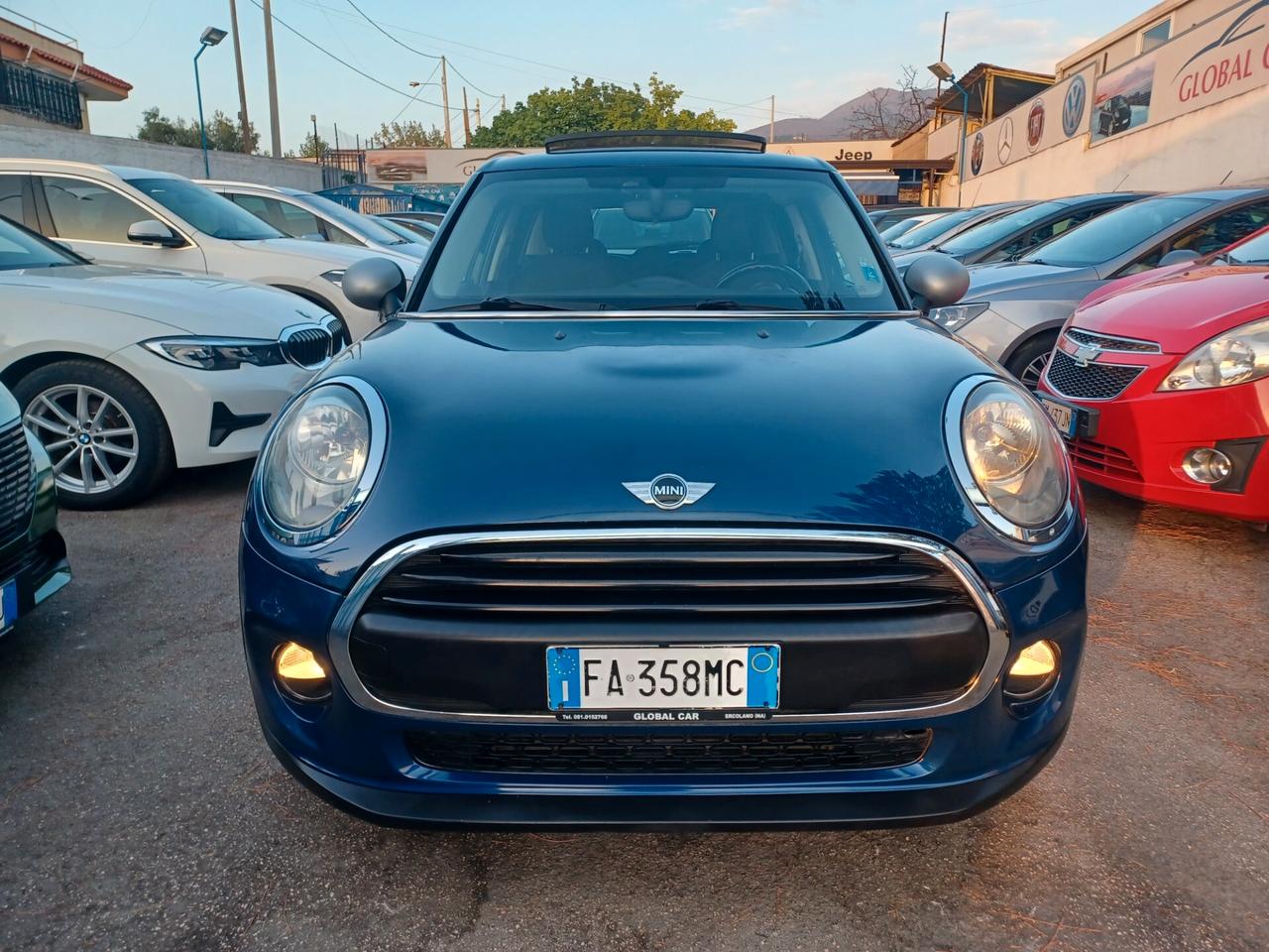 Mini 1.2 Benzina 5 porte Tetto PDC 2015