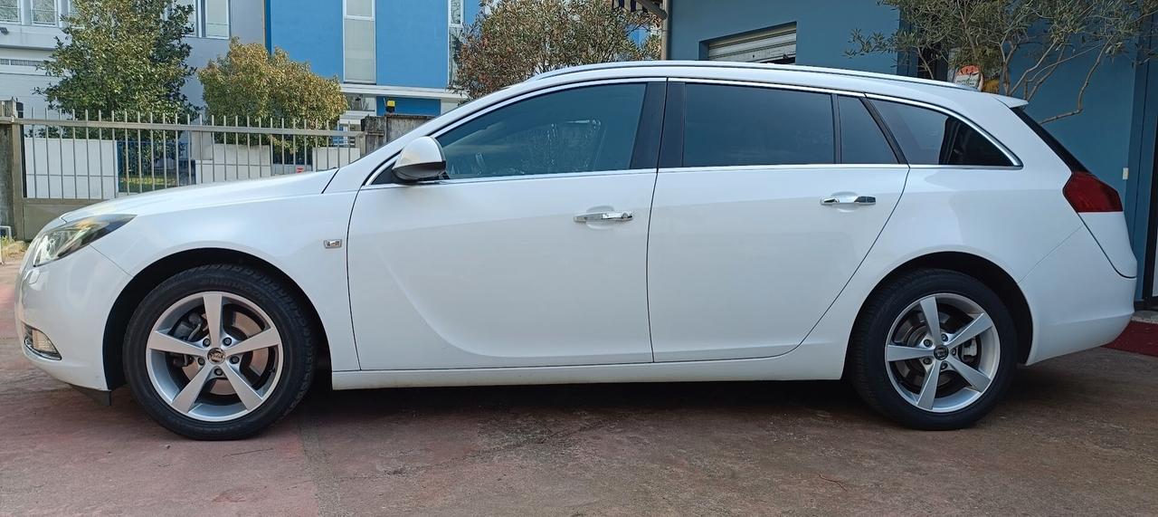 Insignia 2.0 CDTI 4X4 AWD Sports Tourer Cosmo SOLO 150MILA KM!!!!