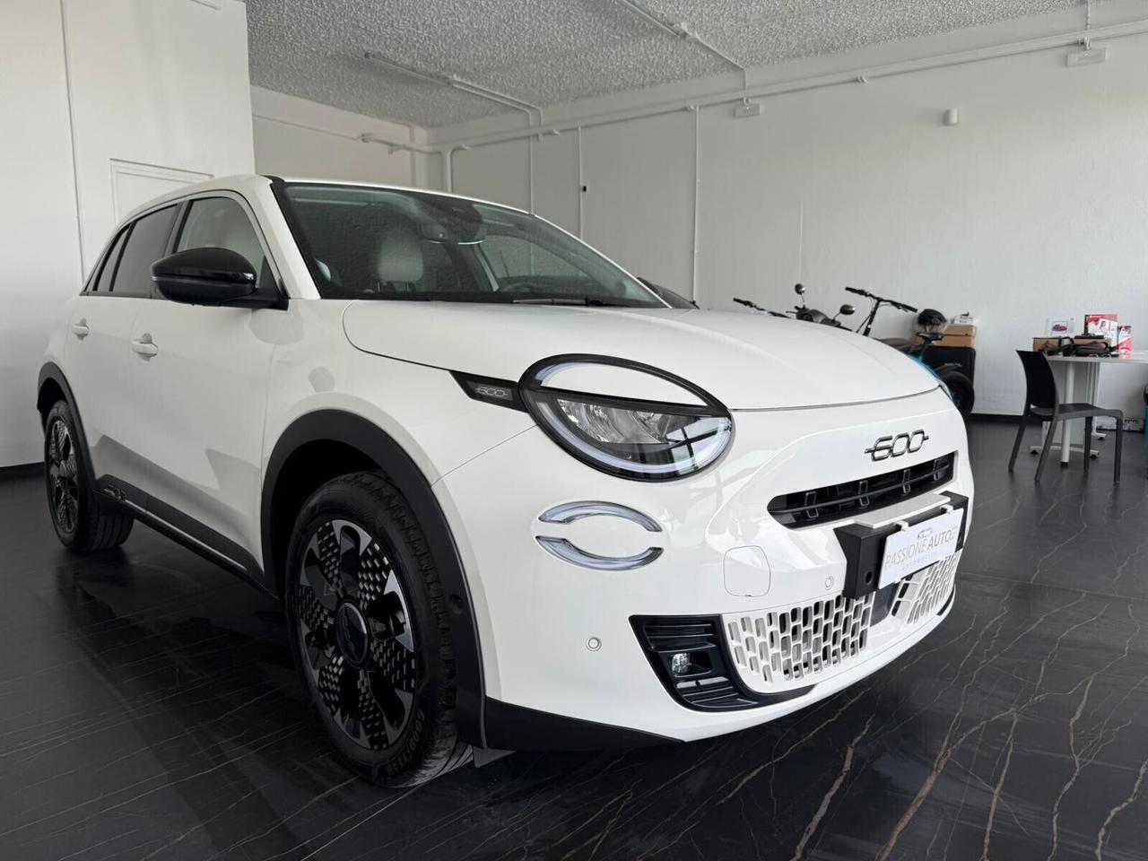 Fiat 600 Hybrid 100 CV DCT MHEV La Prima