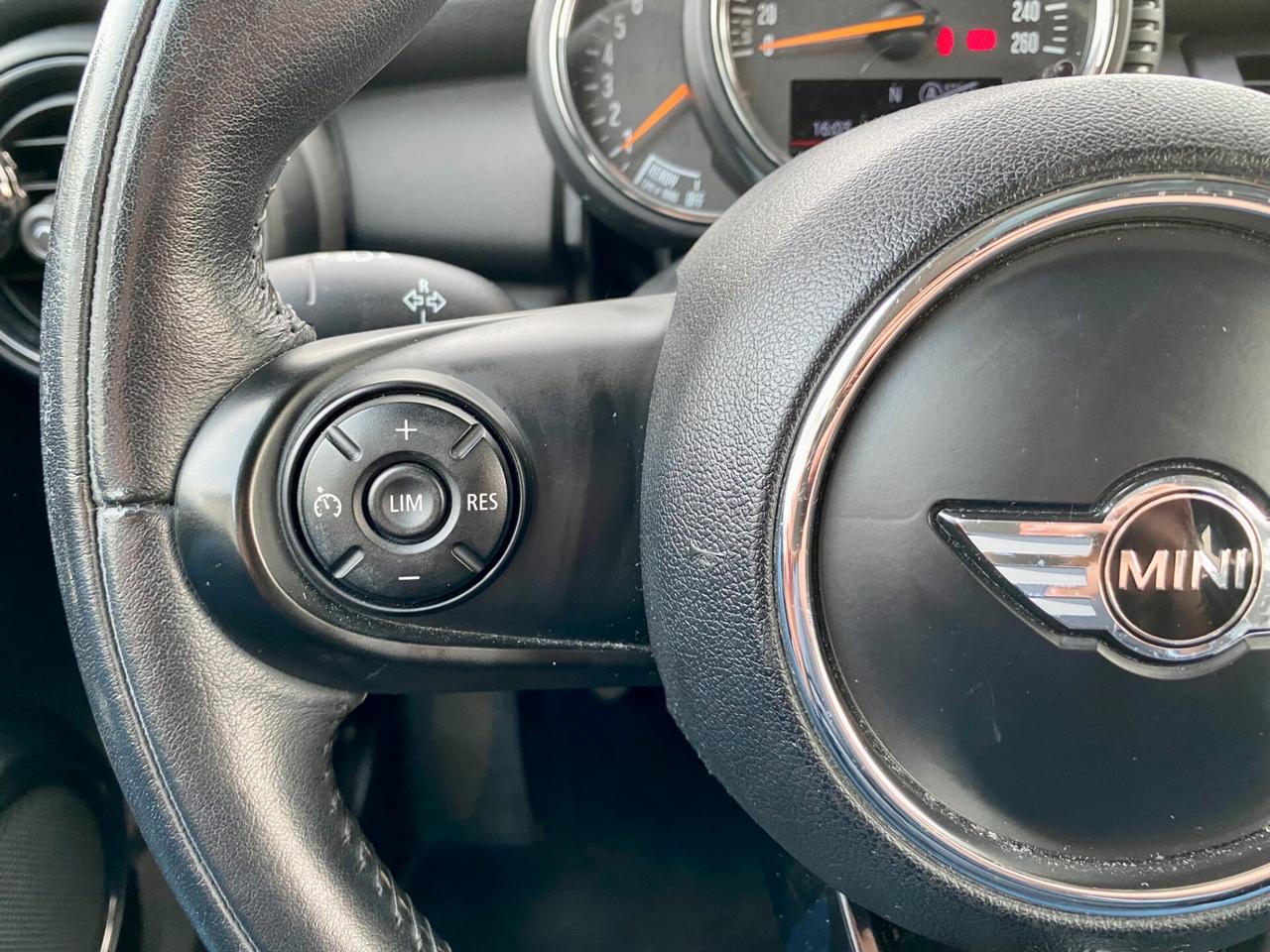 MINI One 1.2 3p 102cv ADATTA A NEO PATENTATI