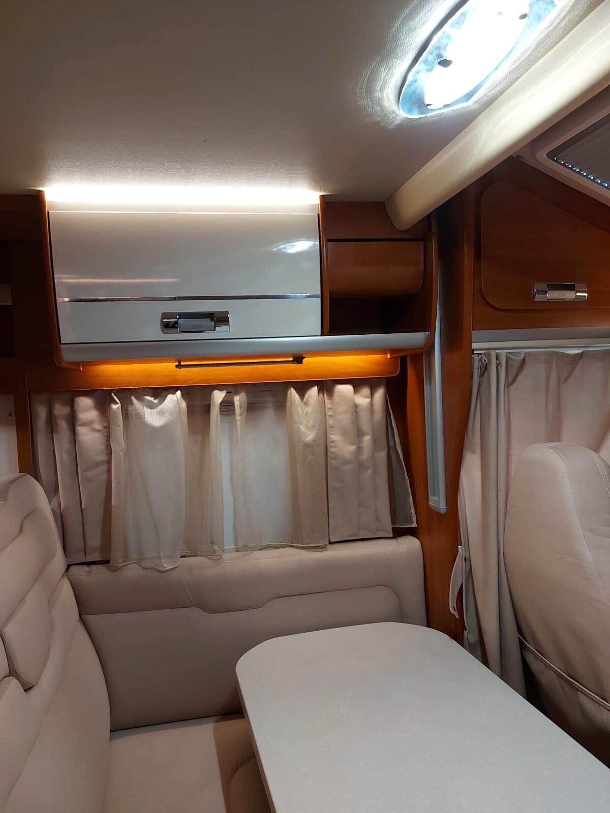 LAIKA ECOVIP 409 LETTI GEMELLI 150CV