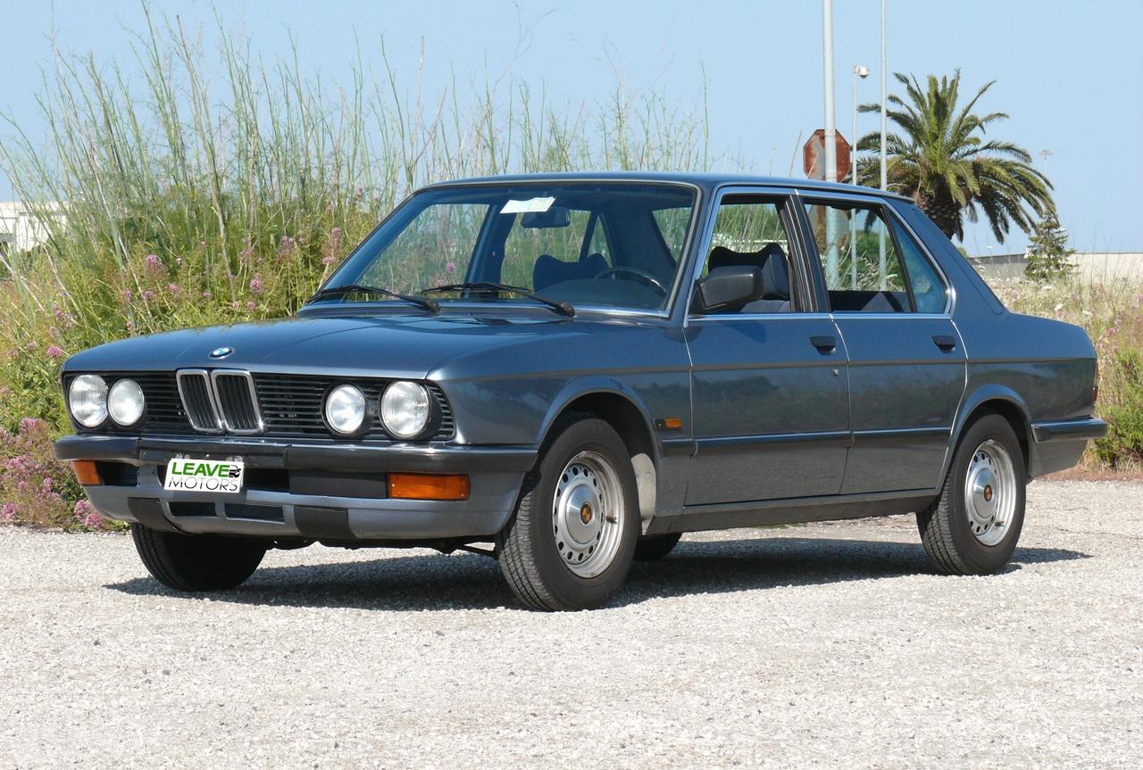 Bmw 520 520i -(M1345)