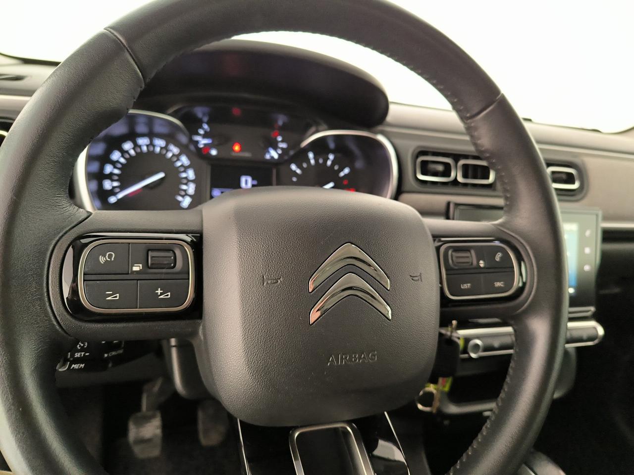 Citroen C3 1.2 puretech shine s&s 83cv neopatentati my18