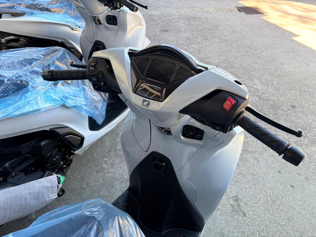 HONDA SH 350 MY 2026 *FINANZIAMENTO SENZA BUSTA PAGA*