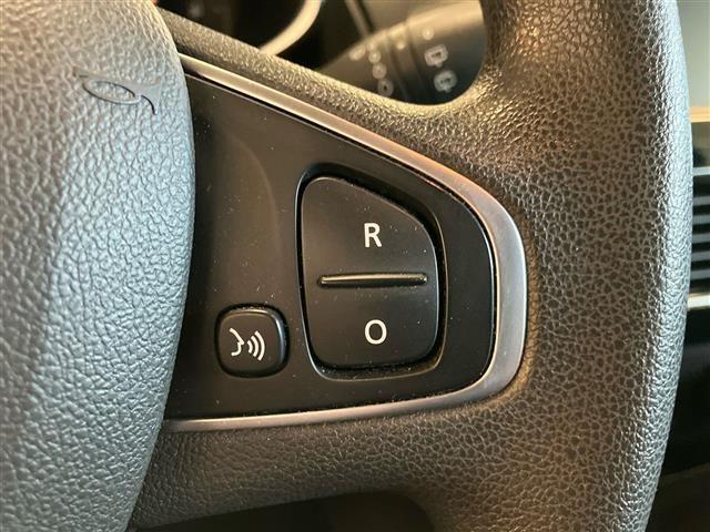 RENAULT Clio 0.9 tce Moschino Life 90cv