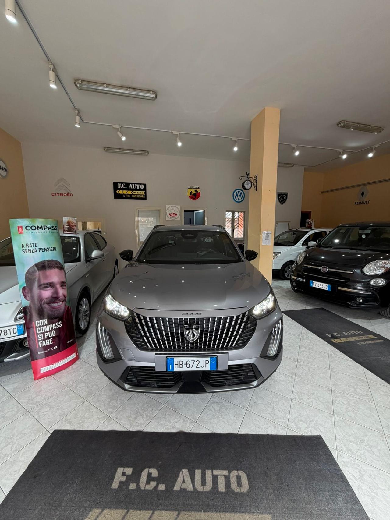 Peugeot 2008 Hybrid 145 e-DCS6 Allure