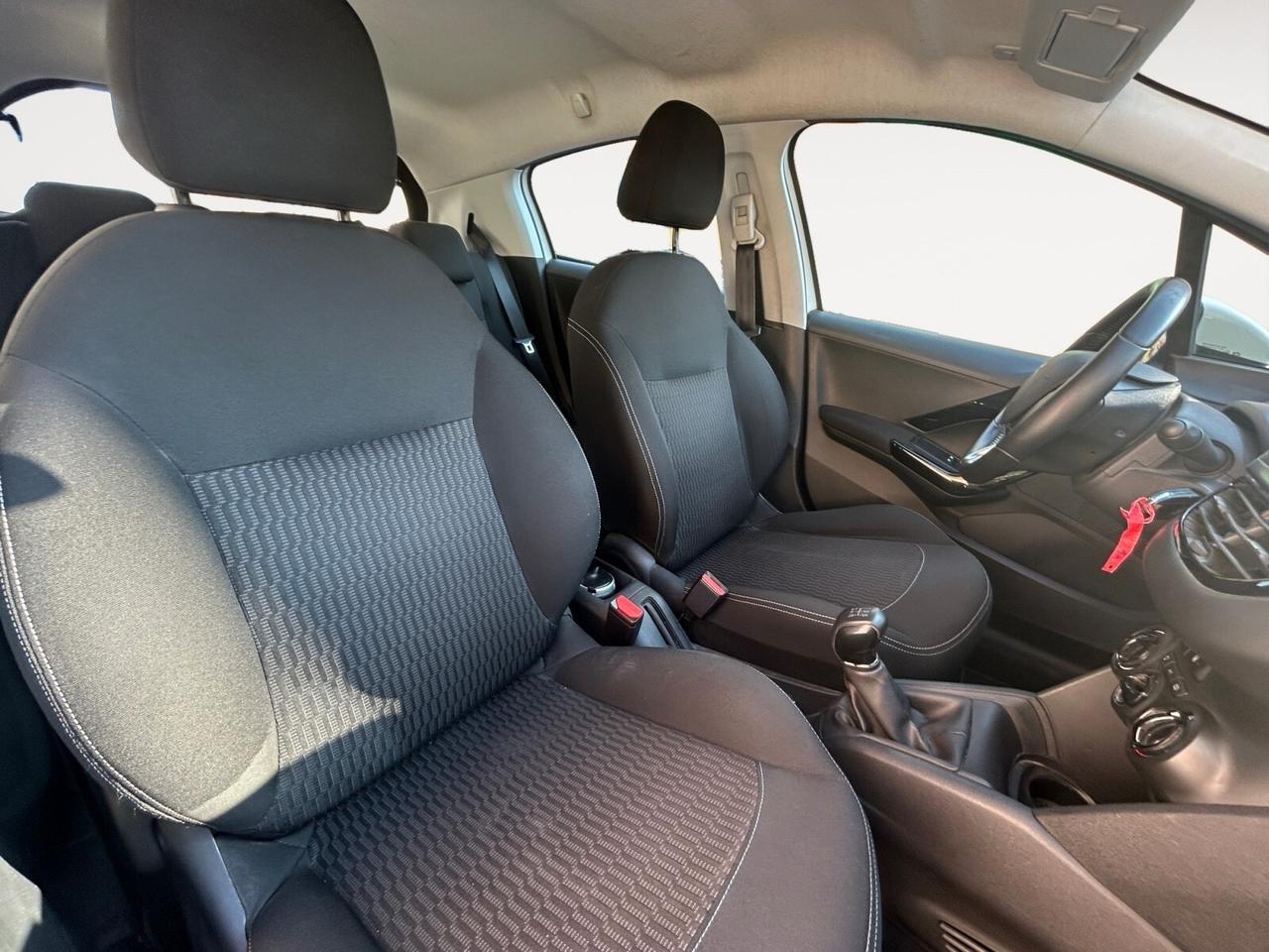 Peugeot 208 82cv 5 porte Allure