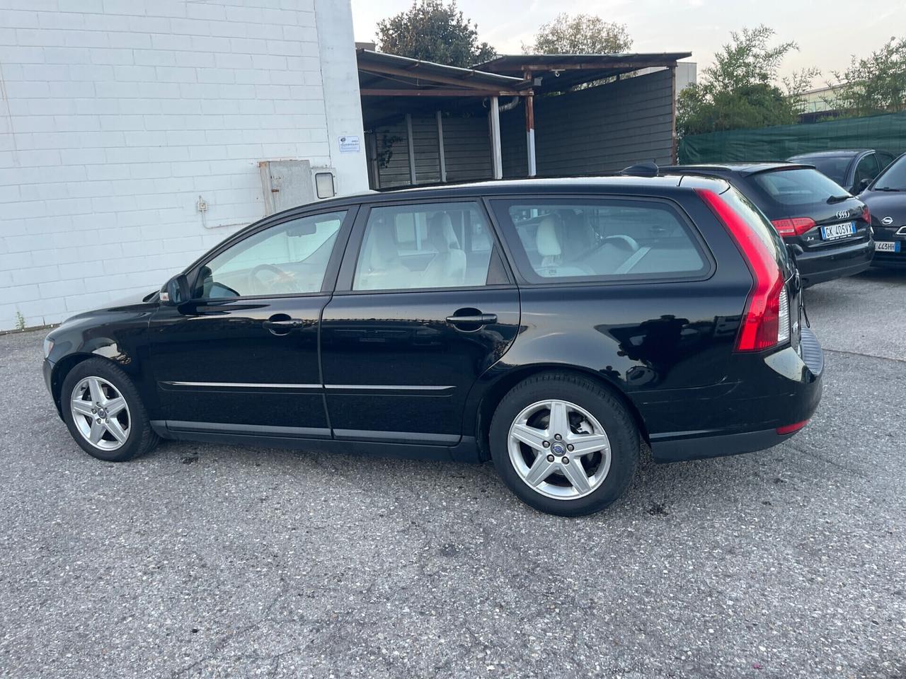 Volvo V50 D4 Geartronic R-design