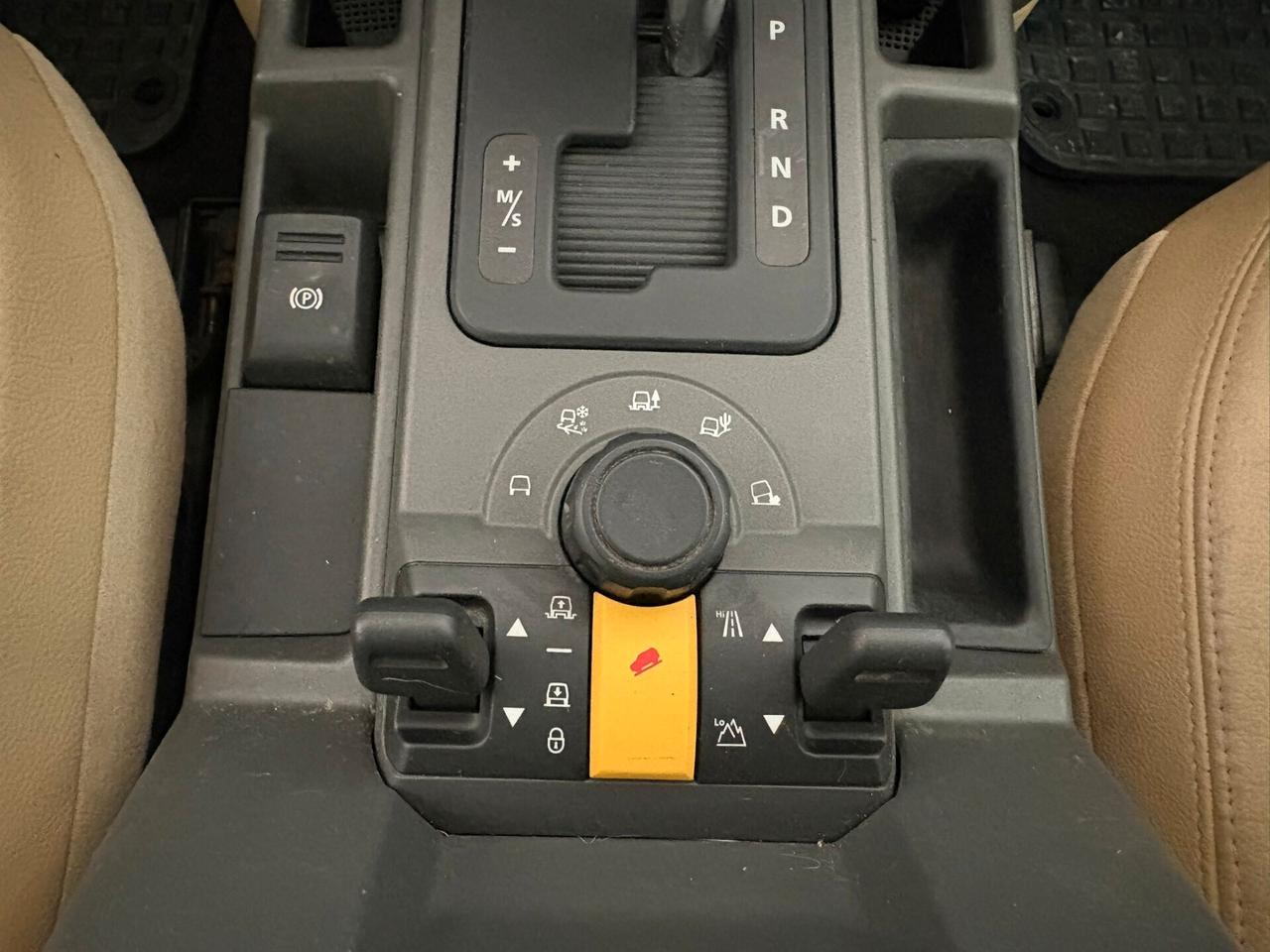 LAND ROVER 4X4 DISCOVERY3 POSTI 7 CAMBIO AUT. DIESEL 2.7 CV 190 Km 155.328 Certificati