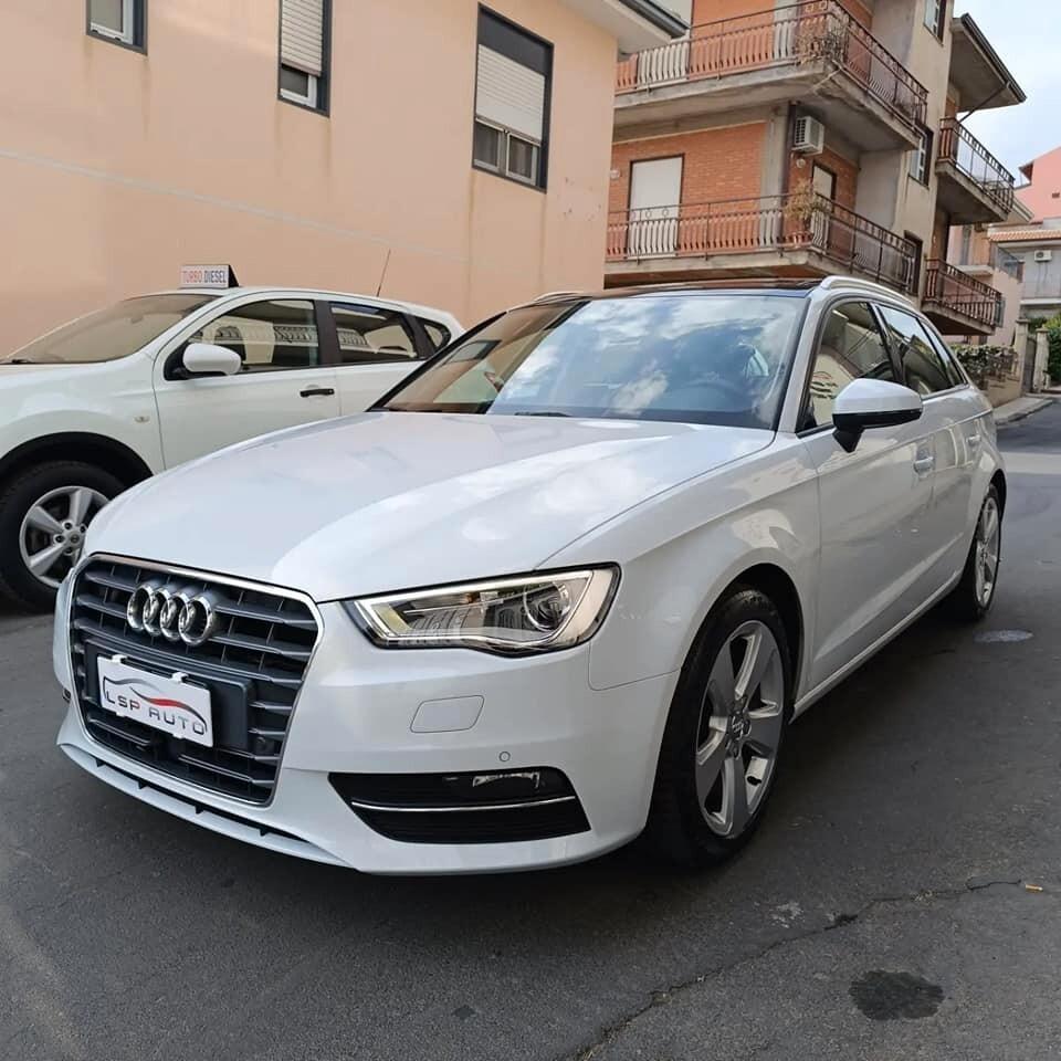 Audi A3 SPB 1.6 Tdi Strafull TETTO, NAVI , RADAR